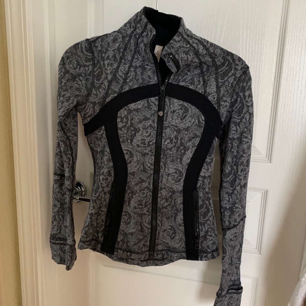 Lululemon Define Jacket size 4